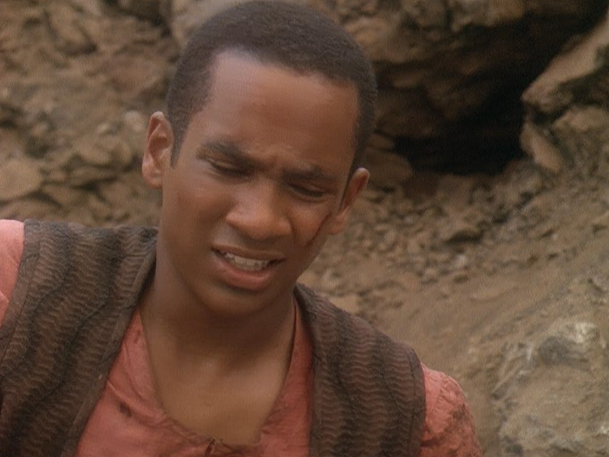 extant_StarTrek_DS9_5x04-NorTheBattleToTheStrong_02341.jpg