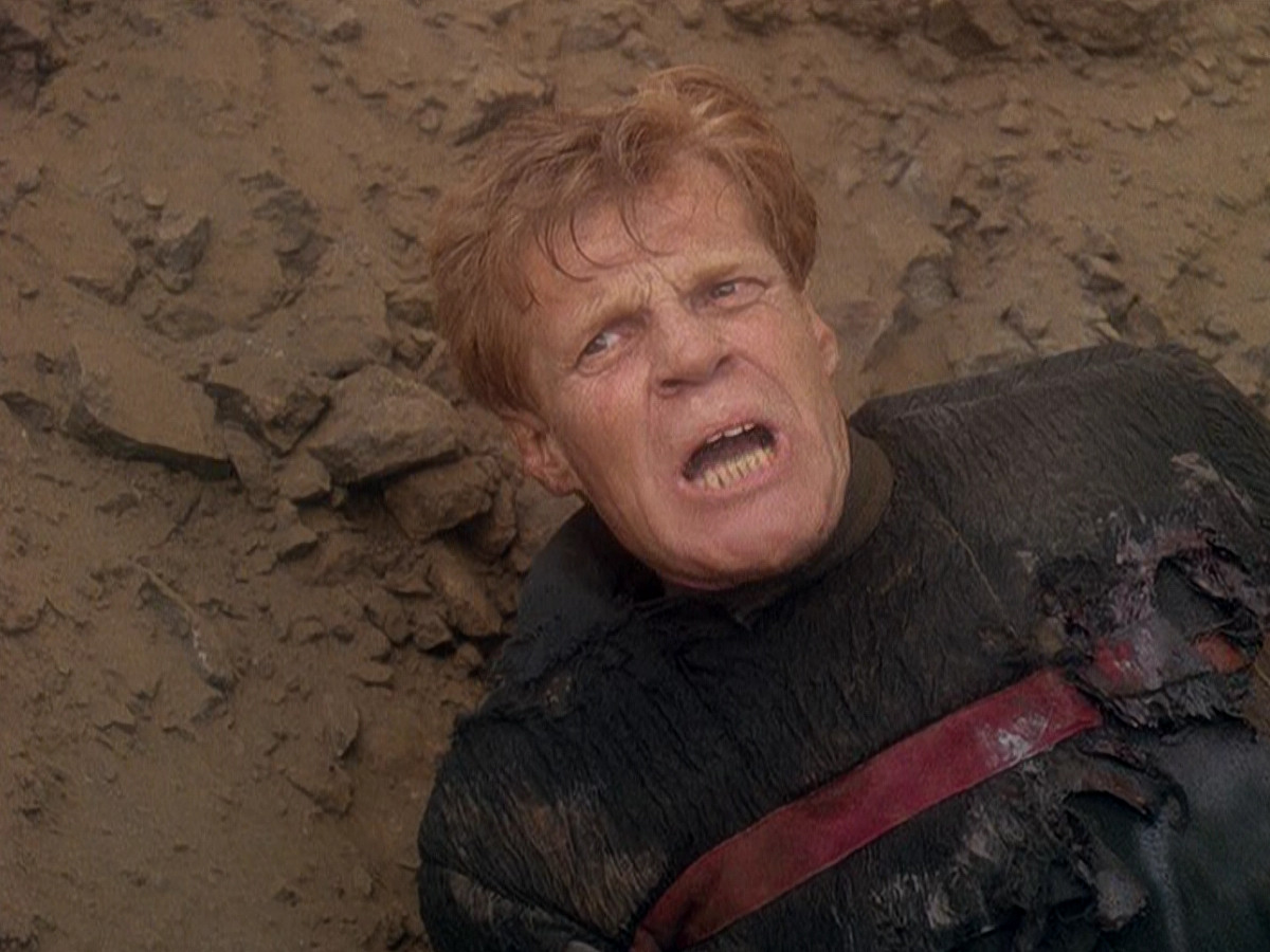 extant_StarTrek_DS9_5x04-NorTheBattleToTheStrong_02352.jpg