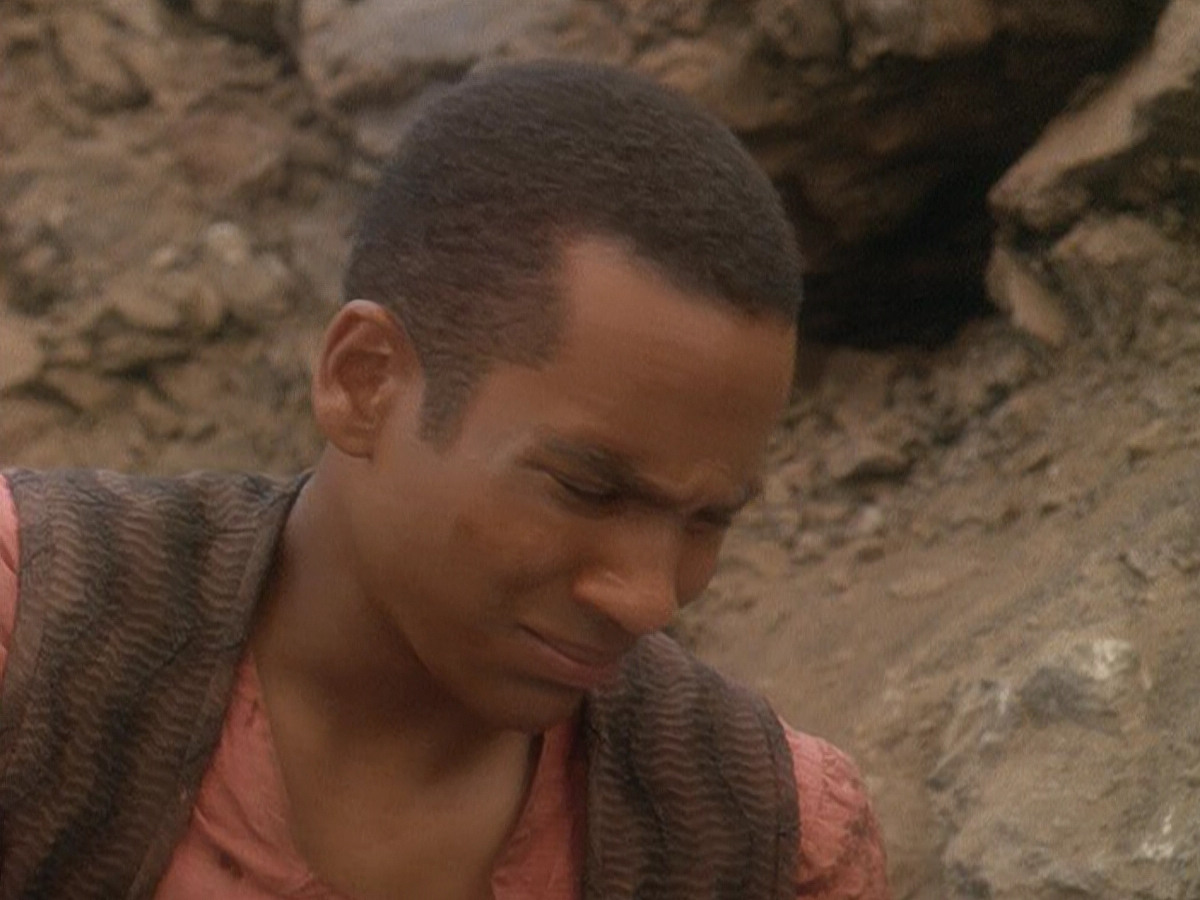 extant_StarTrek_DS9_5x04-NorTheBattleToTheStrong_02357.jpg
