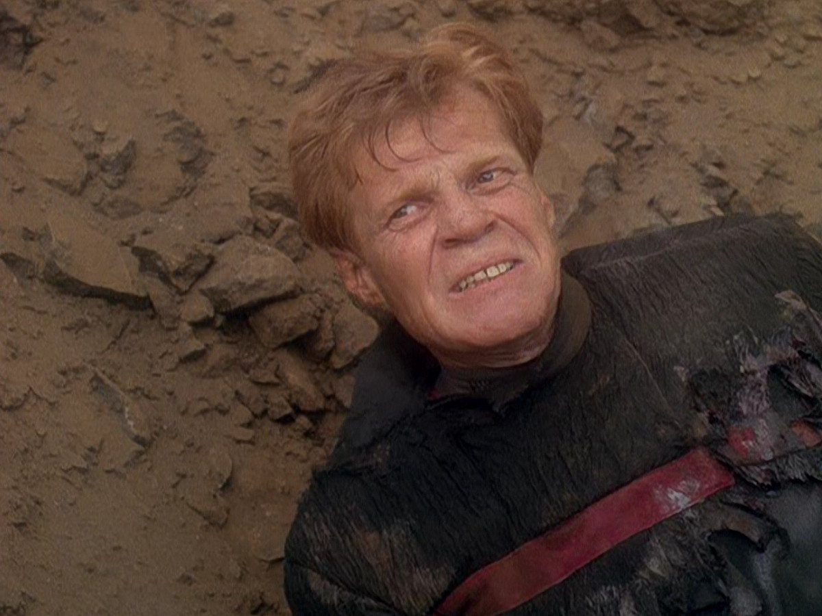 extant_StarTrek_DS9_5x04-NorTheBattleToTheStrong_02371.jpg