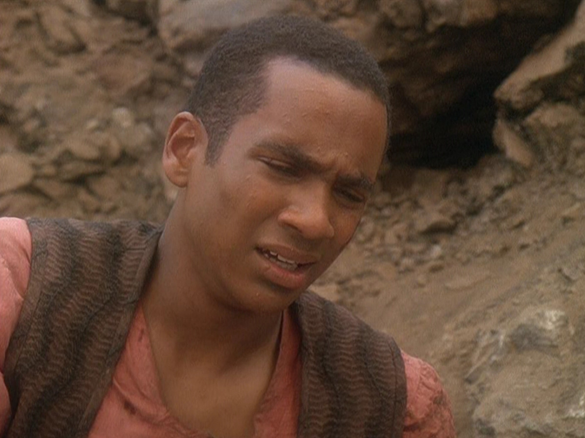 extant_StarTrek_DS9_5x04-NorTheBattleToTheStrong_02373.jpg