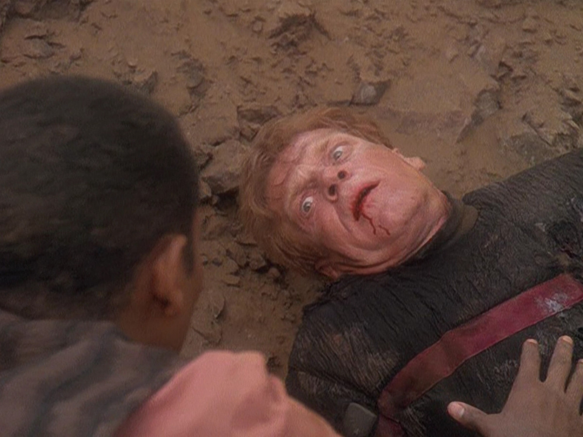 extant_StarTrek_DS9_5x04-NorTheBattleToTheStrong_02389.jpg