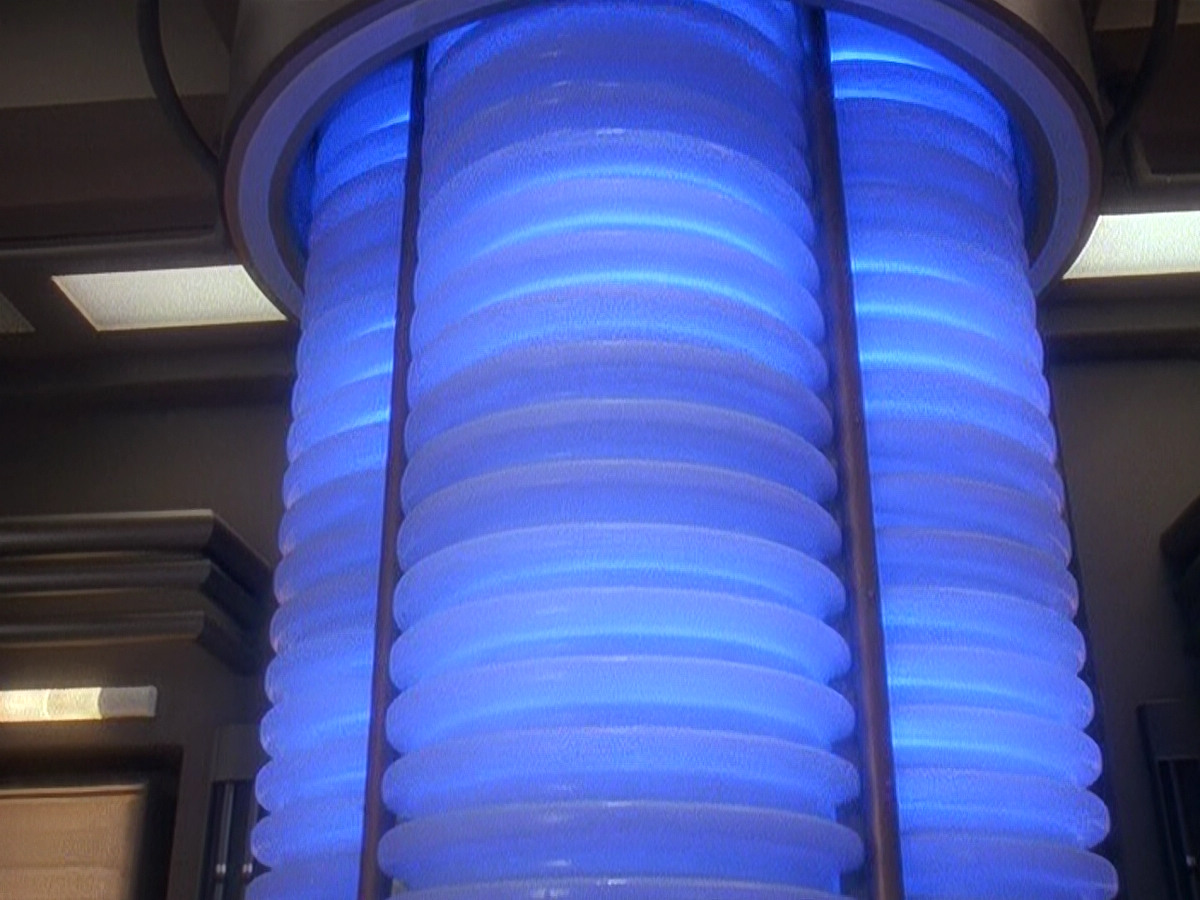 extant_StarTrek_DS9_5x04-NorTheBattleToTheStrong_02422.jpg