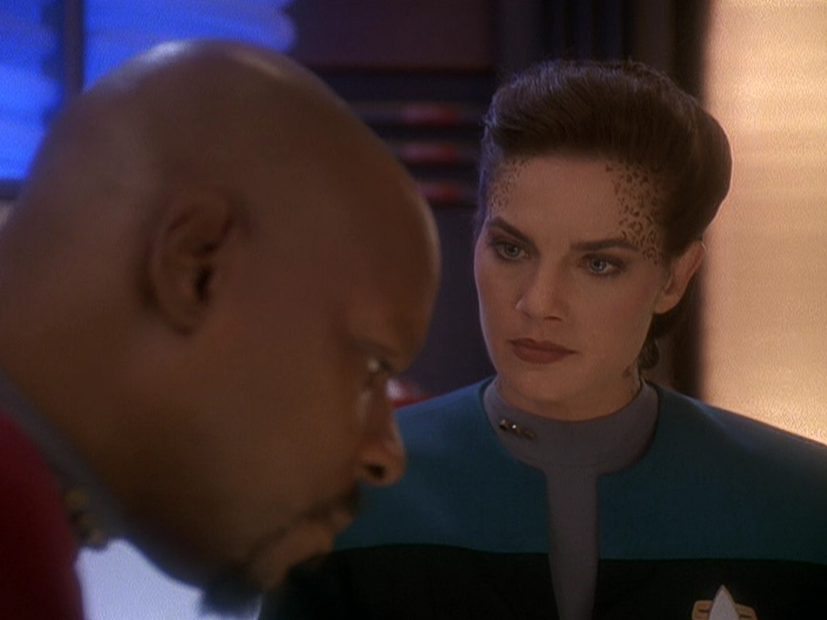 extant_StarTrek_DS9_5x04-NorTheBattleToTheStrong_02463.jpg