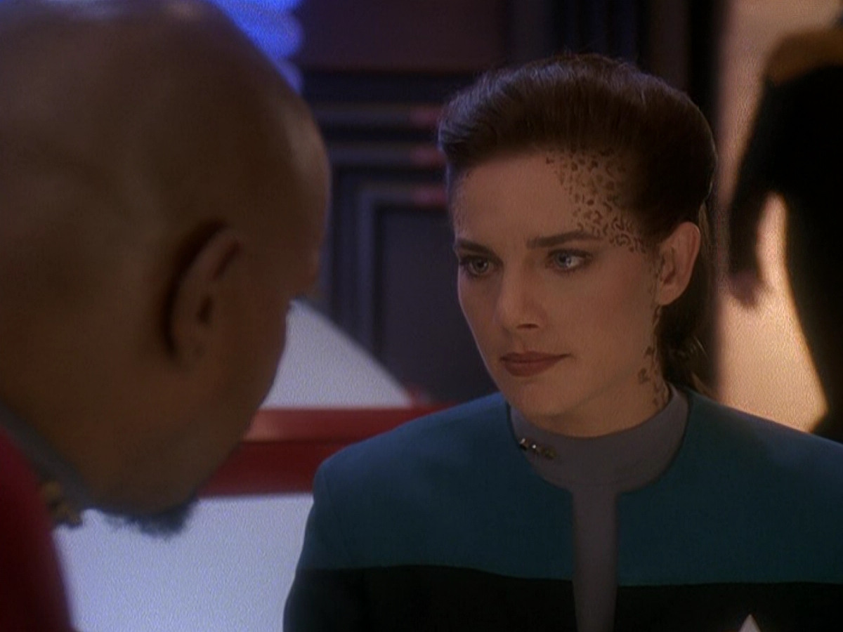 extant_StarTrek_DS9_5x04-NorTheBattleToTheStrong_02477.jpg
