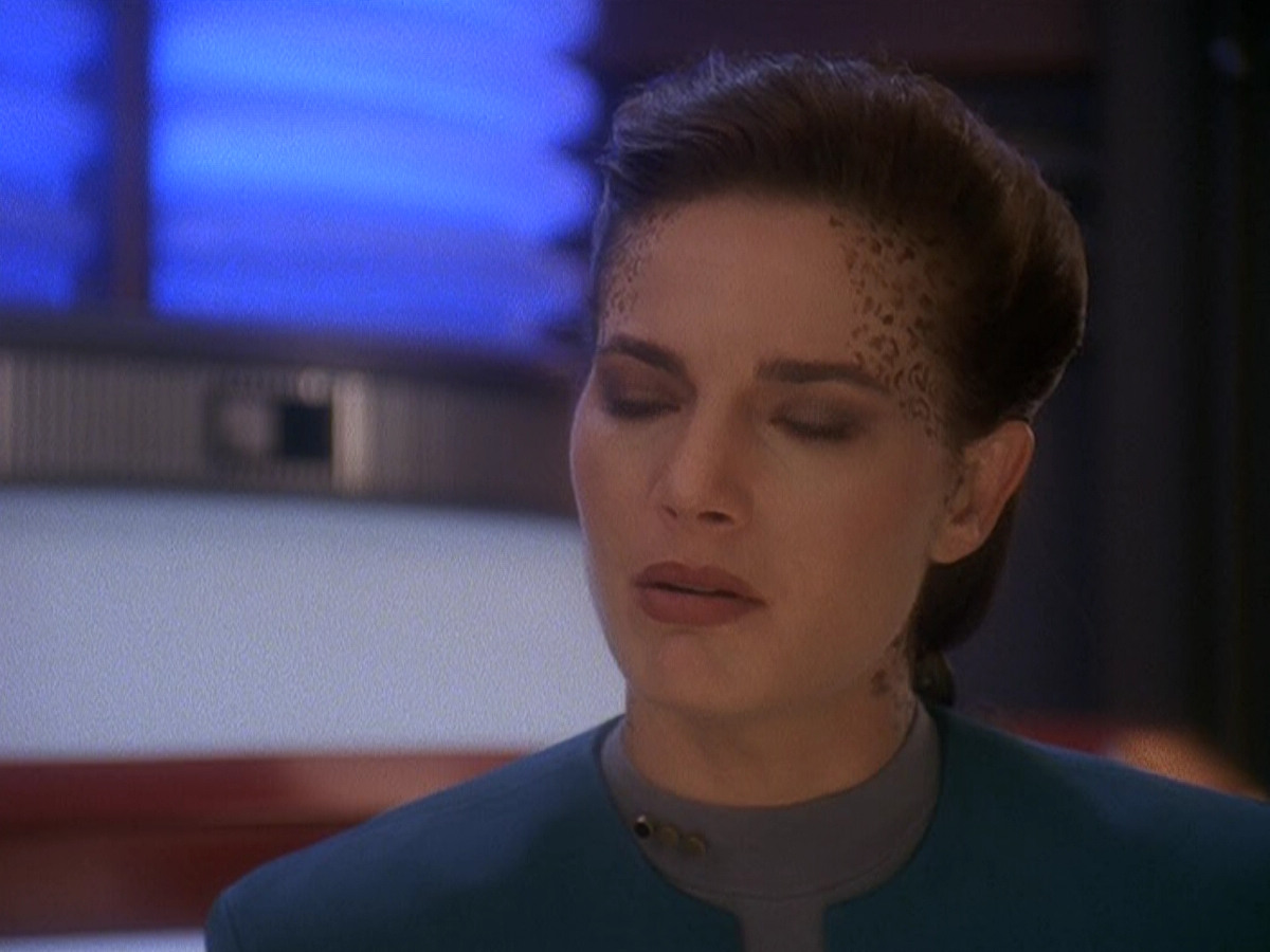 extant_StarTrek_DS9_5x04-NorTheBattleToTheStrong_02518.jpg