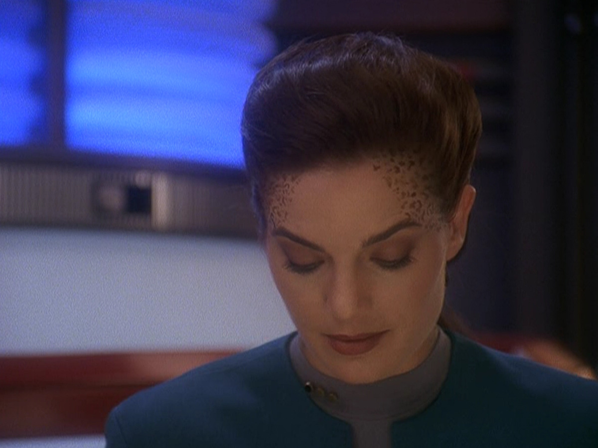 extant_StarTrek_DS9_5x04-NorTheBattleToTheStrong_02557.jpg