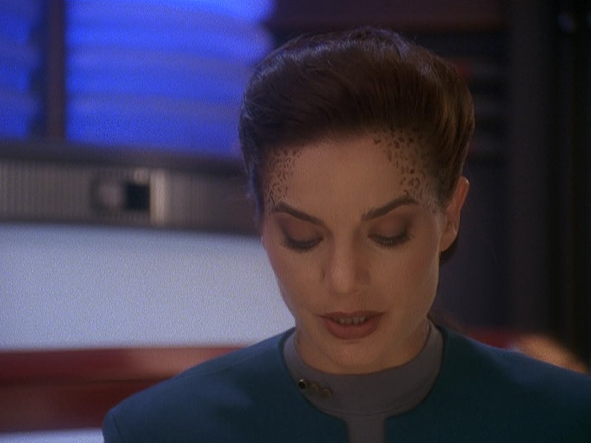 extant_StarTrek_DS9_5x04-NorTheBattleToTheStrong_02559.jpg