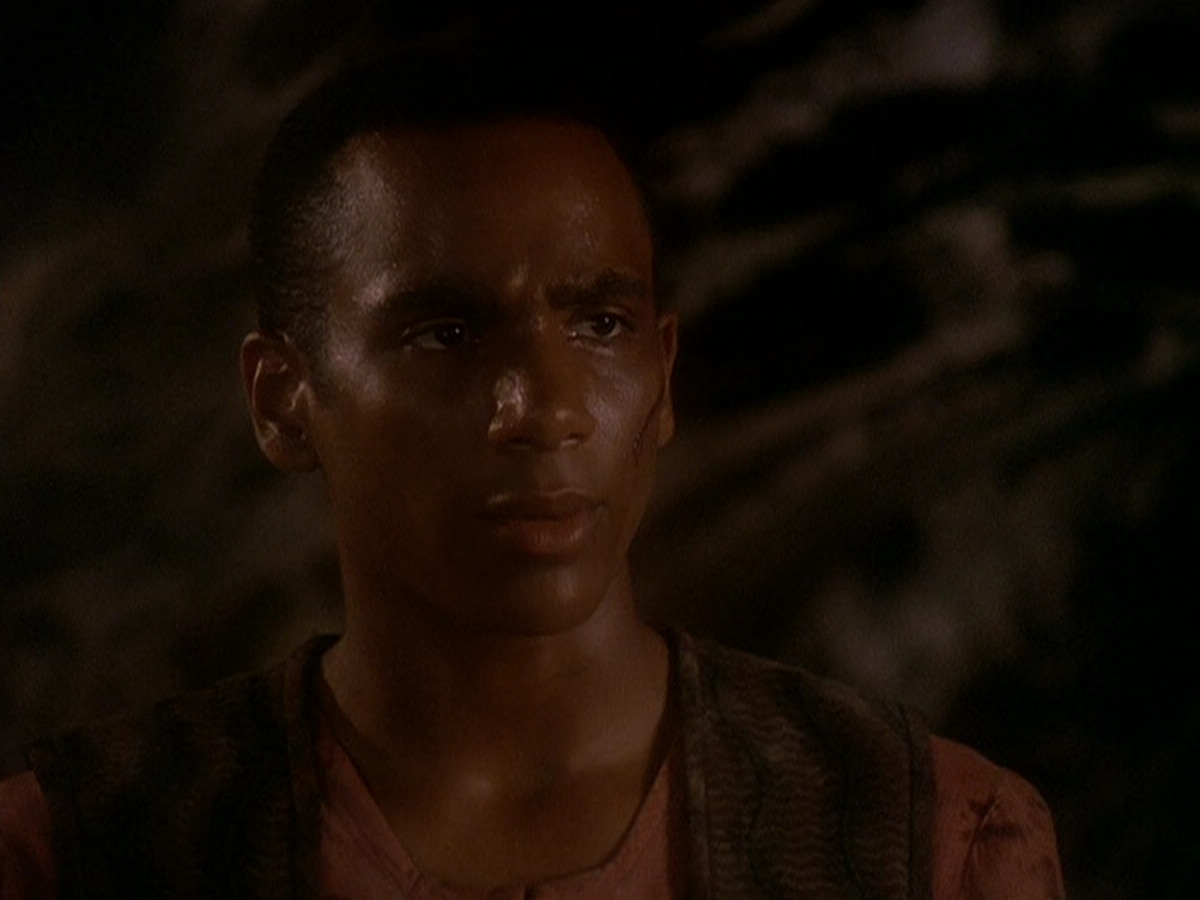 extant_StarTrek_DS9_5x04-NorTheBattleToTheStrong_02716.jpg