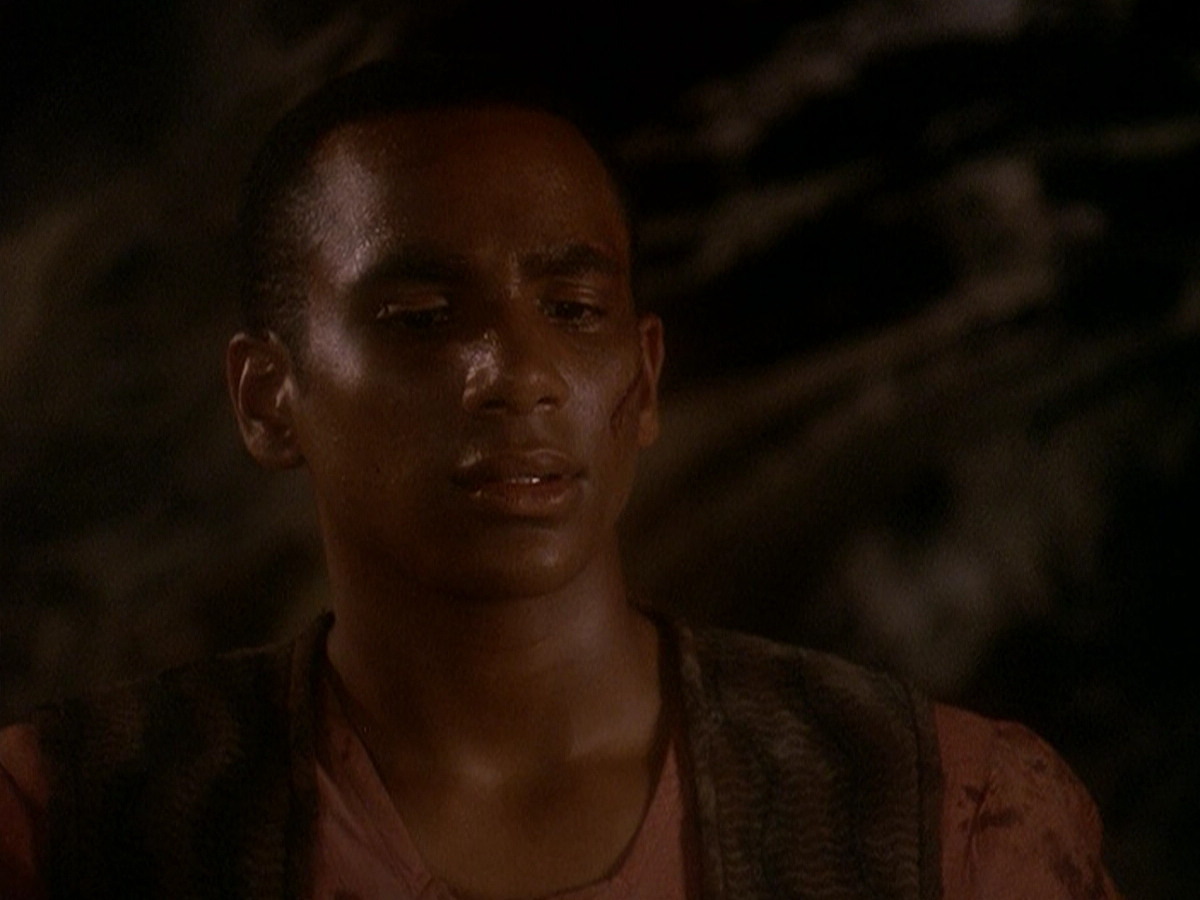extant_StarTrek_DS9_5x04-NorTheBattleToTheStrong_02765.jpg