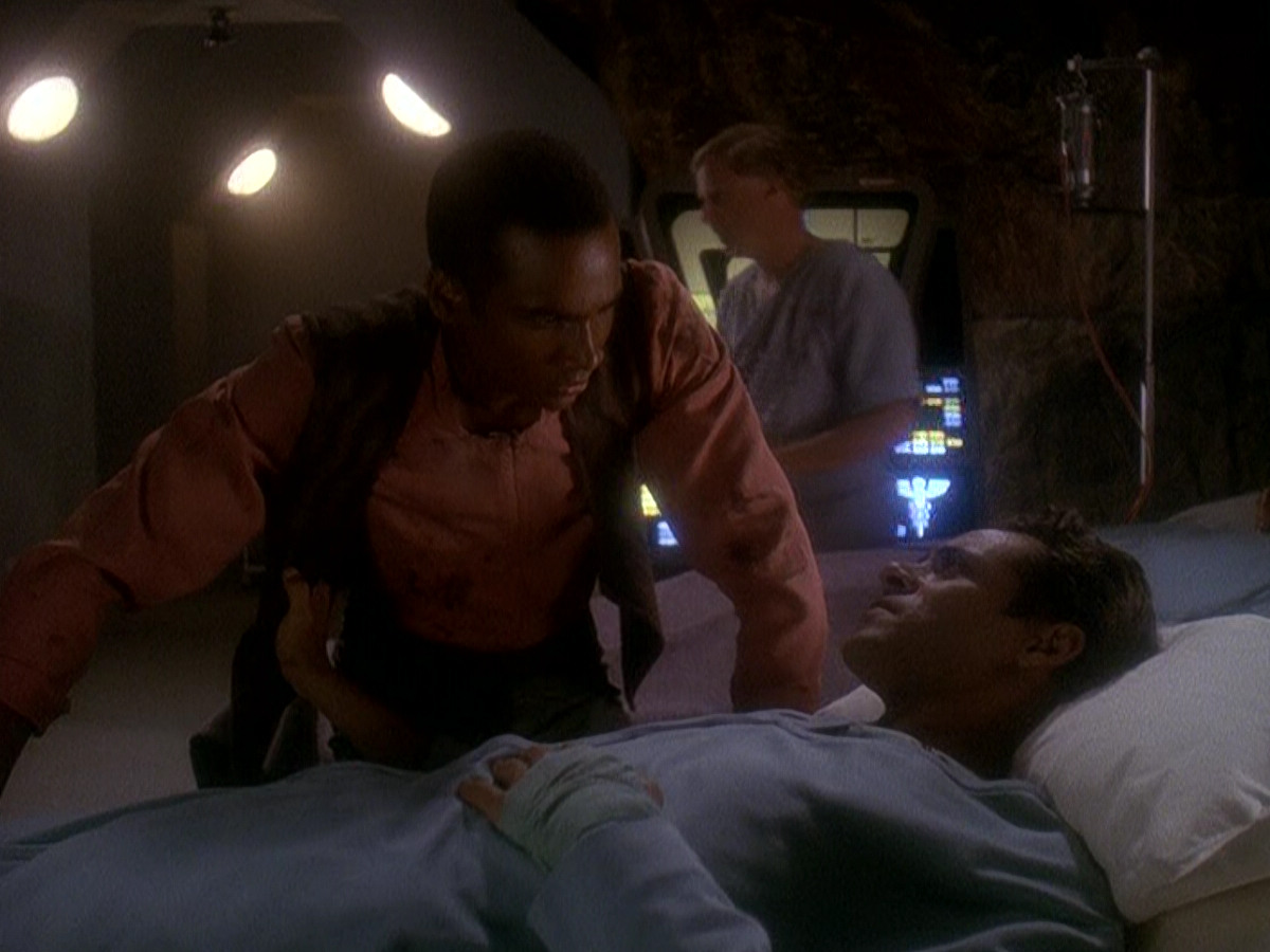 extant_StarTrek_DS9_5x04-NorTheBattleToTheStrong_02810.jpg