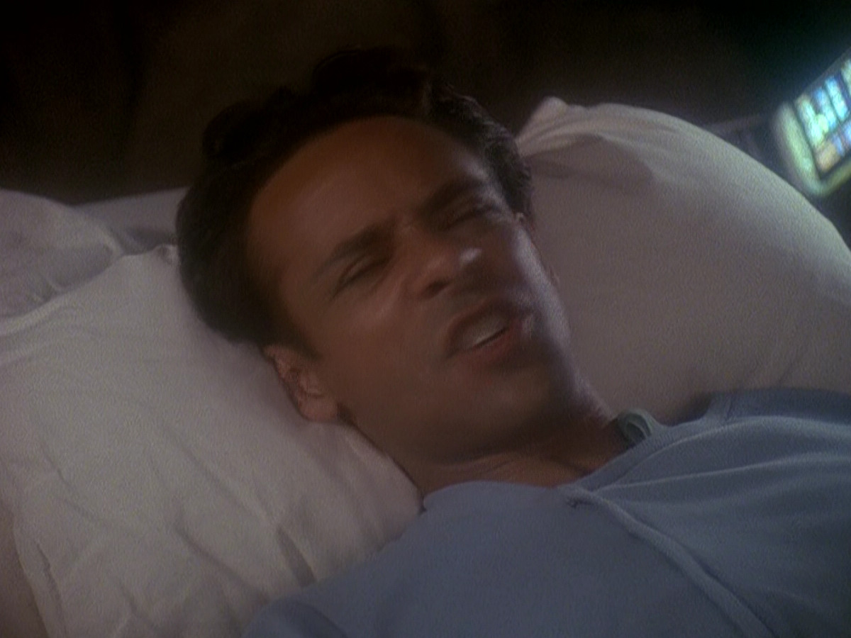 extant_StarTrek_DS9_5x04-NorTheBattleToTheStrong_02830.jpg