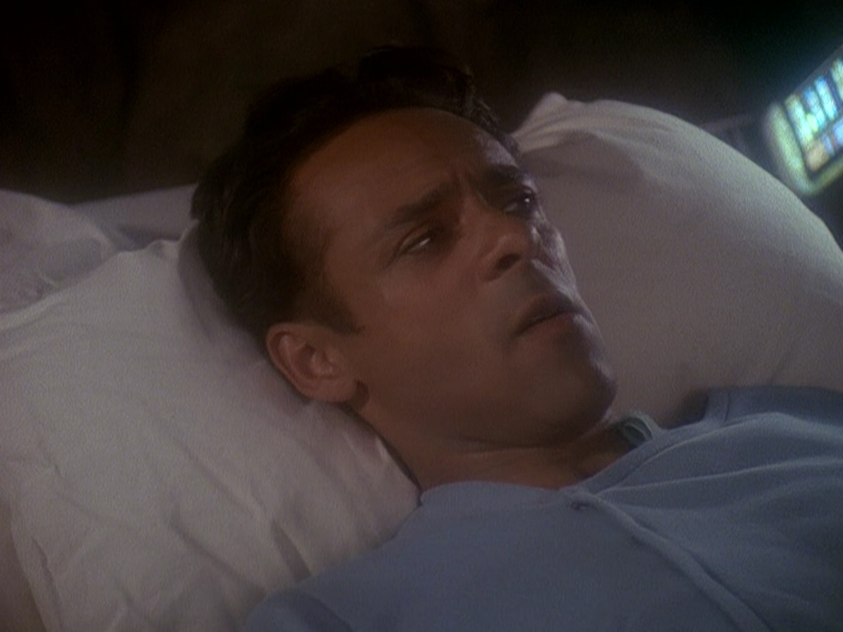 extant_StarTrek_DS9_5x04-NorTheBattleToTheStrong_02835.jpg