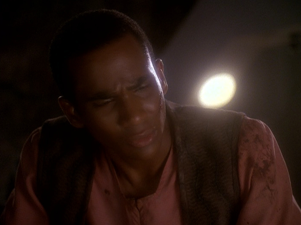 extant_StarTrek_DS9_5x04-NorTheBattleToTheStrong_02844.jpg