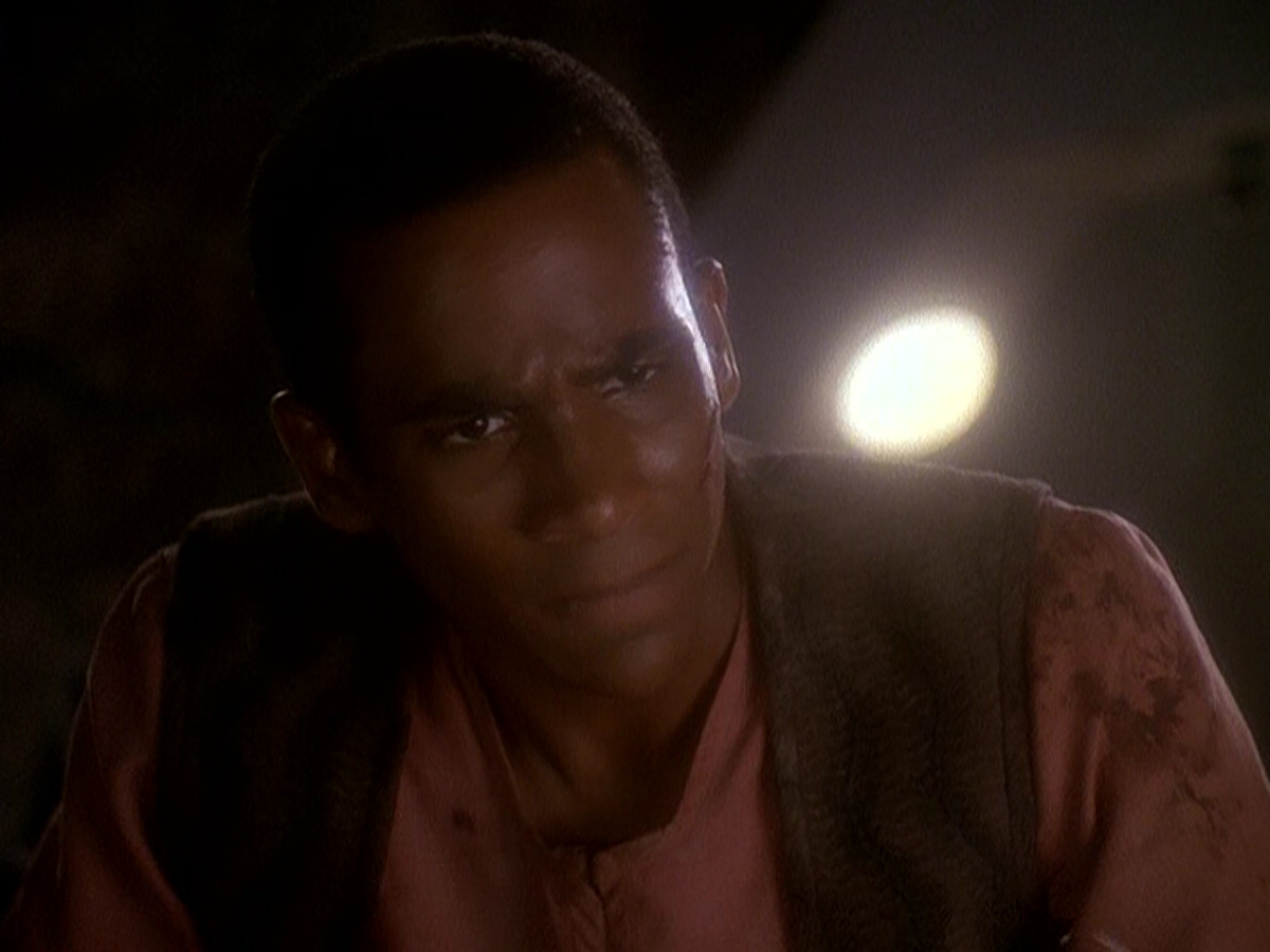 extant_StarTrek_DS9_5x04-NorTheBattleToTheStrong_02845.jpg