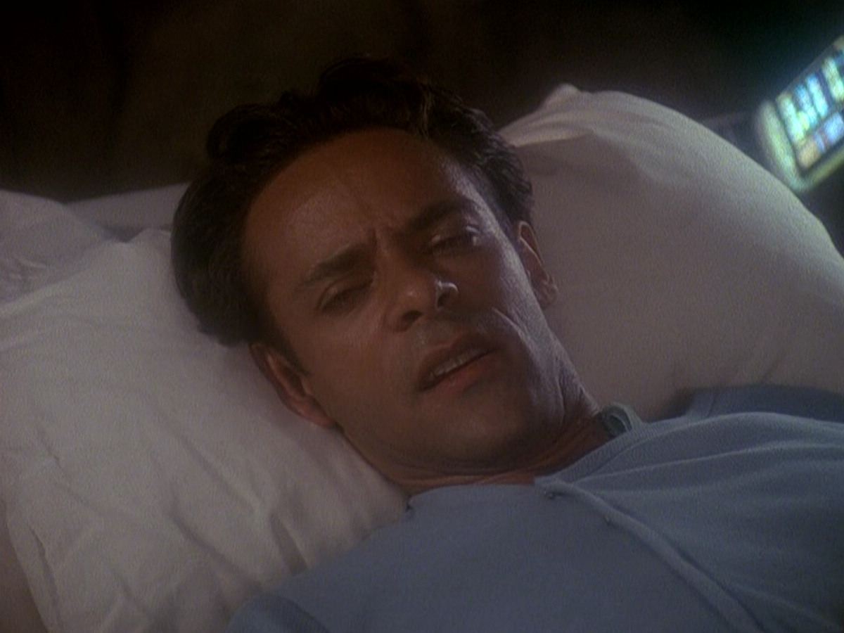 extant_StarTrek_DS9_5x04-NorTheBattleToTheStrong_02847.jpg