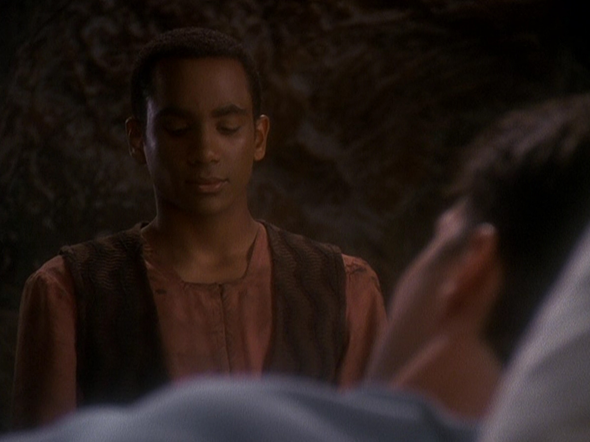 extant_StarTrek_DS9_5x04-NorTheBattleToTheStrong_02981.jpg