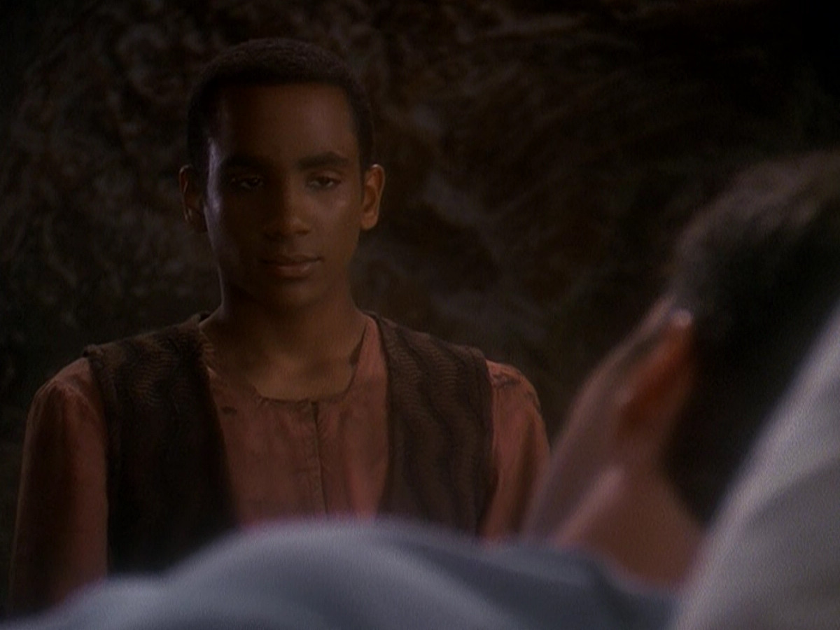 extant_StarTrek_DS9_5x04-NorTheBattleToTheStrong_02983.jpg