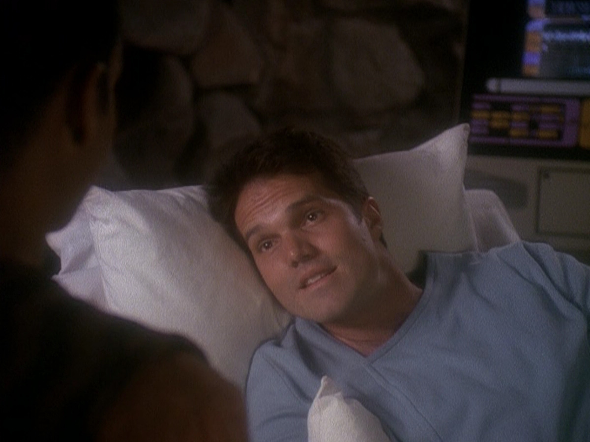 extant_StarTrek_DS9_5x04-NorTheBattleToTheStrong_02990.jpg
