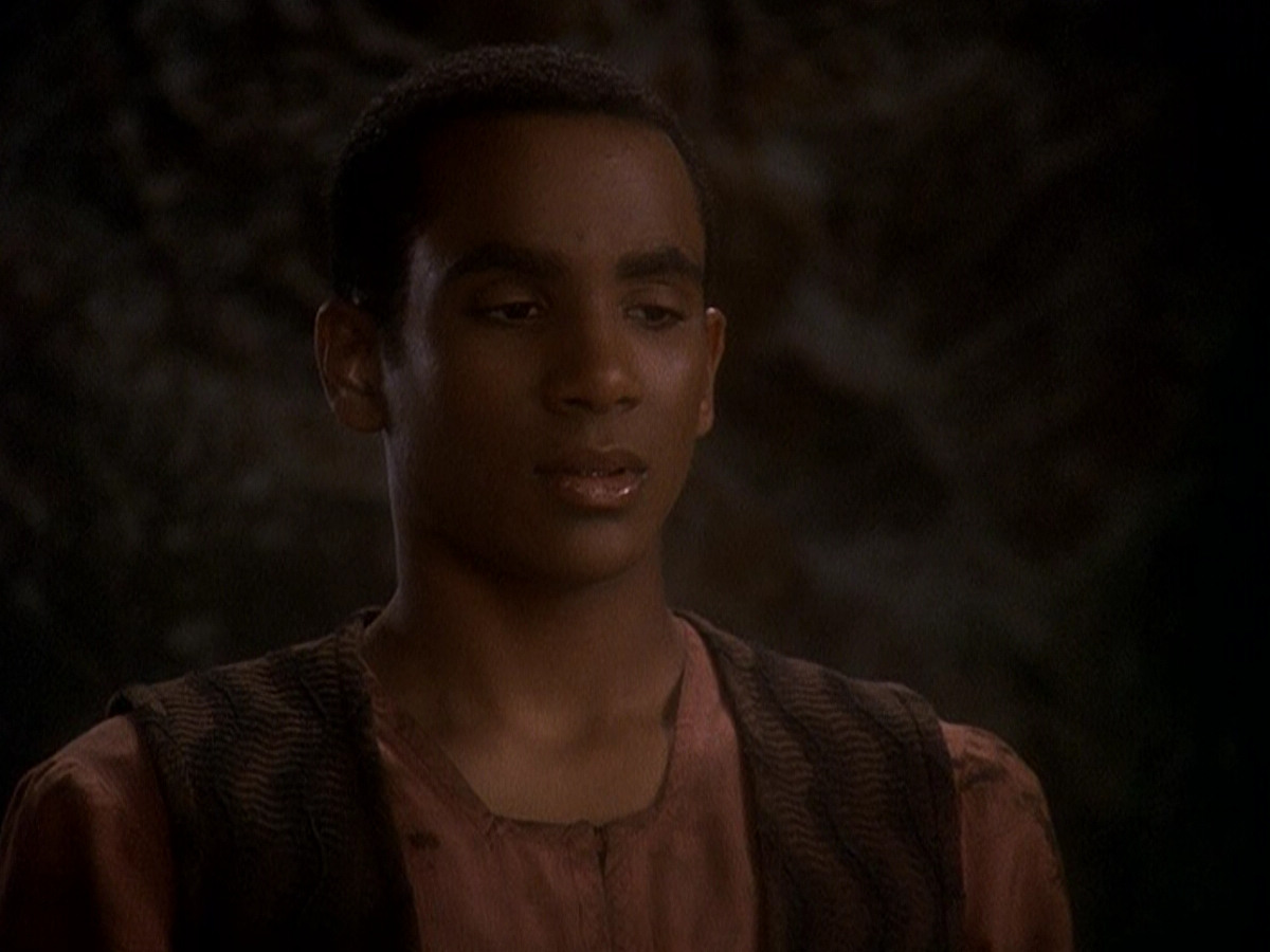 extant_StarTrek_DS9_5x04-NorTheBattleToTheStrong_03032.jpg