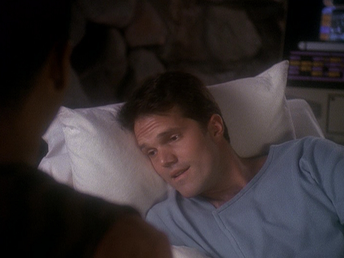 extant_StarTrek_DS9_5x04-NorTheBattleToTheStrong_03094.jpg