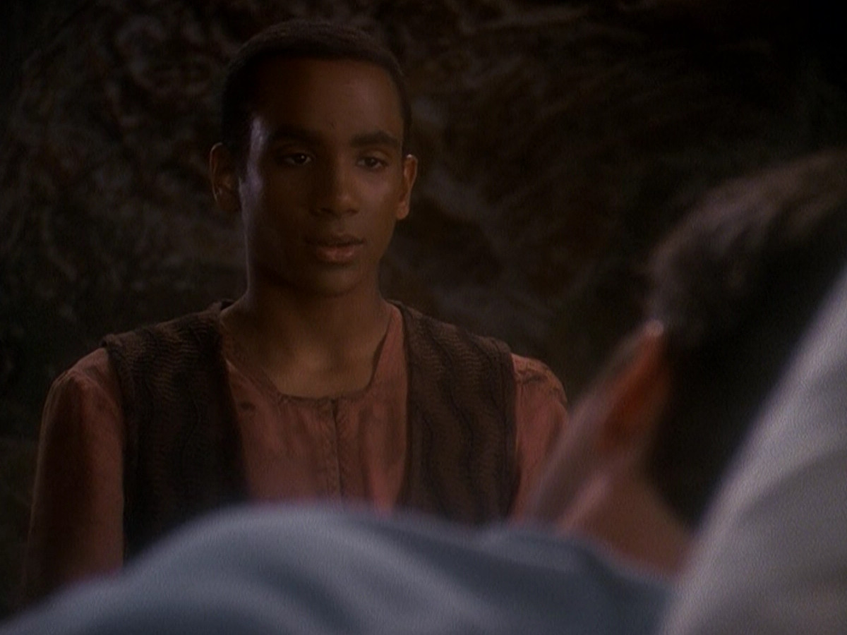 extant_StarTrek_DS9_5x04-NorTheBattleToTheStrong_03103.jpg