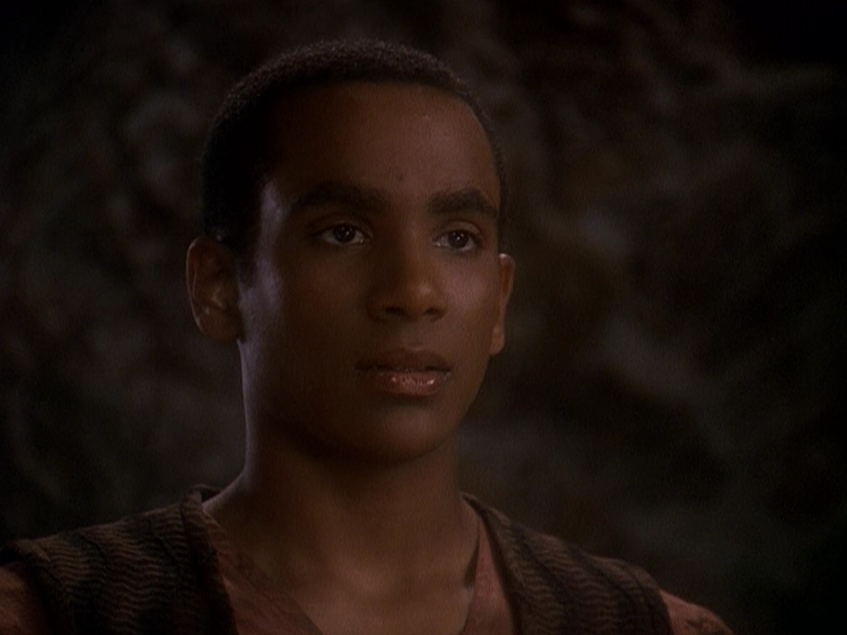 extant_StarTrek_DS9_5x04-NorTheBattleToTheStrong_03112.jpg