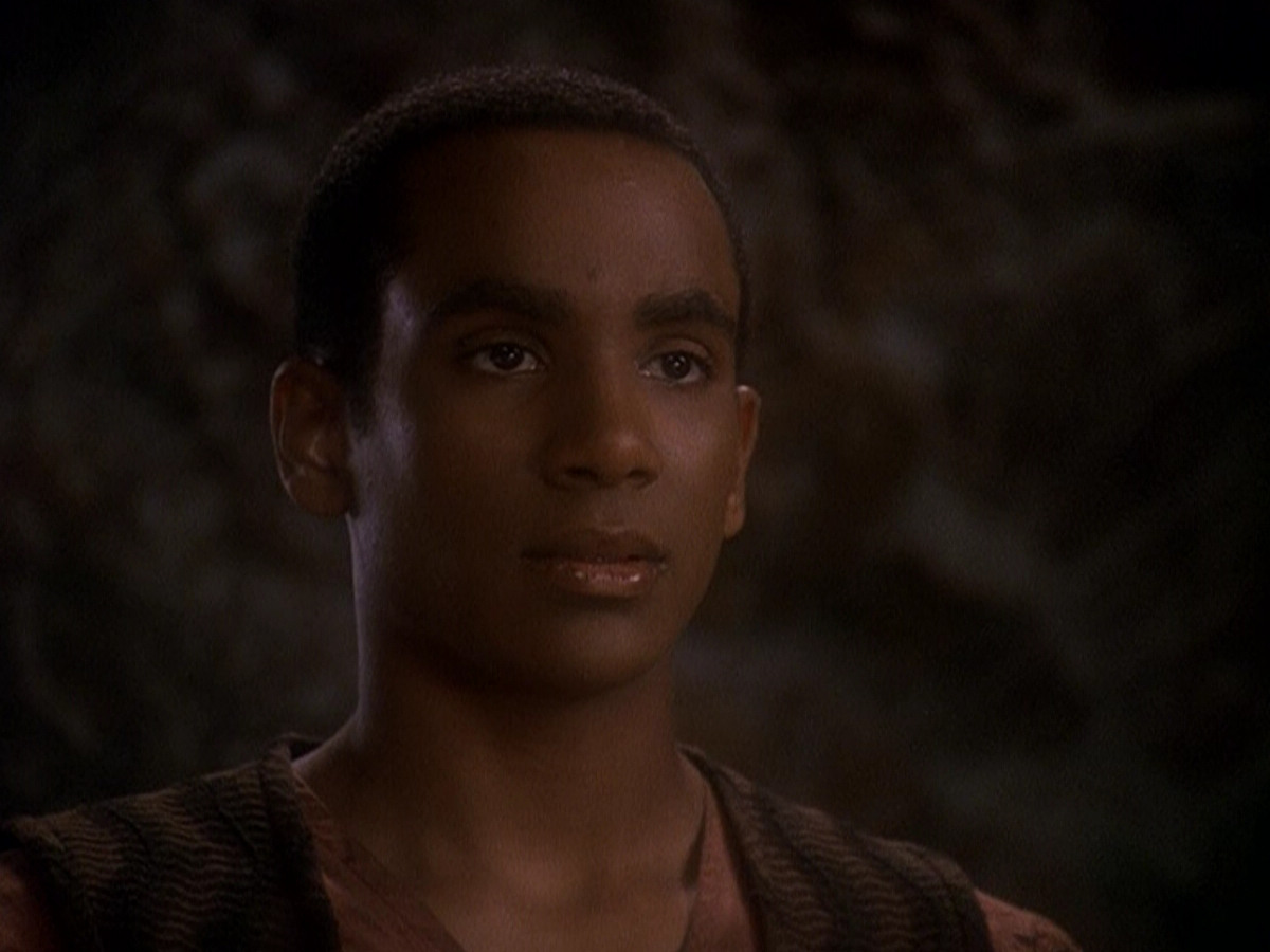 extant_StarTrek_DS9_5x04-NorTheBattleToTheStrong_03114.jpg