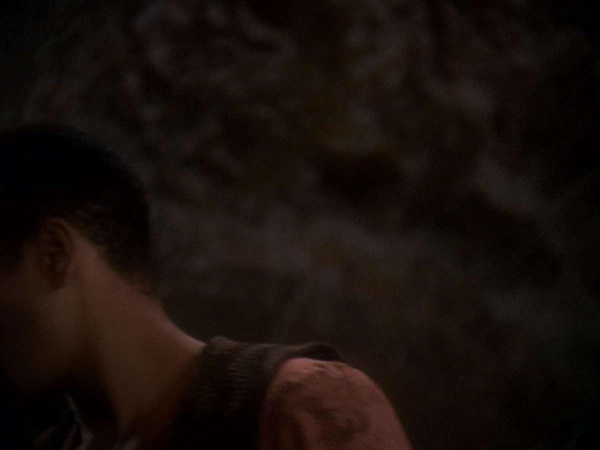 extant_StarTrek_DS9_5x04-NorTheBattleToTheStrong_03139.jpg