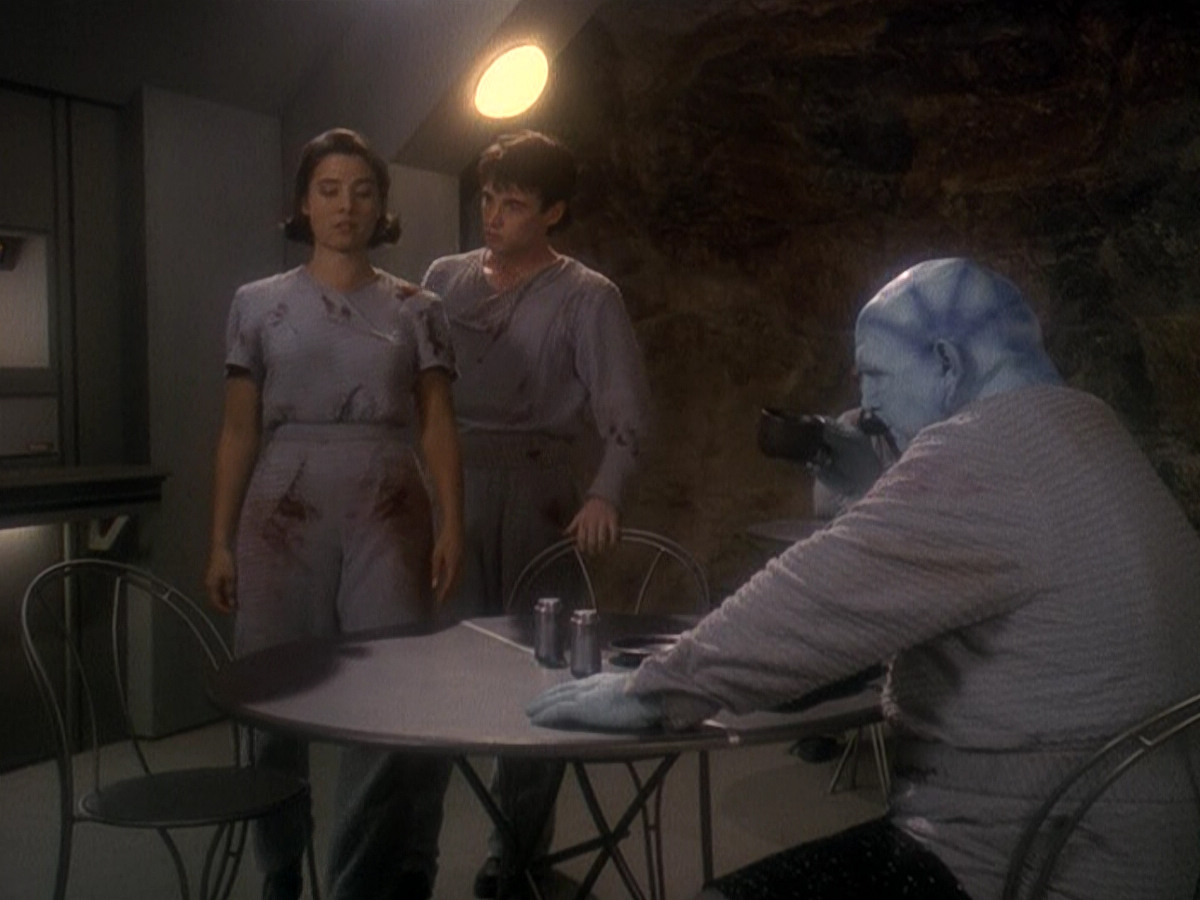 extant_StarTrek_DS9_5x04-NorTheBattleToTheStrong_03158.jpg