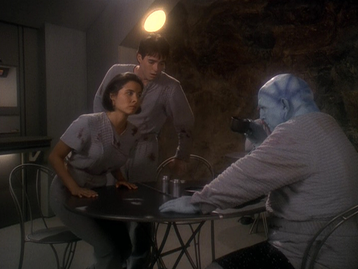 extant_StarTrek_DS9_5x04-NorTheBattleToTheStrong_03161.jpg