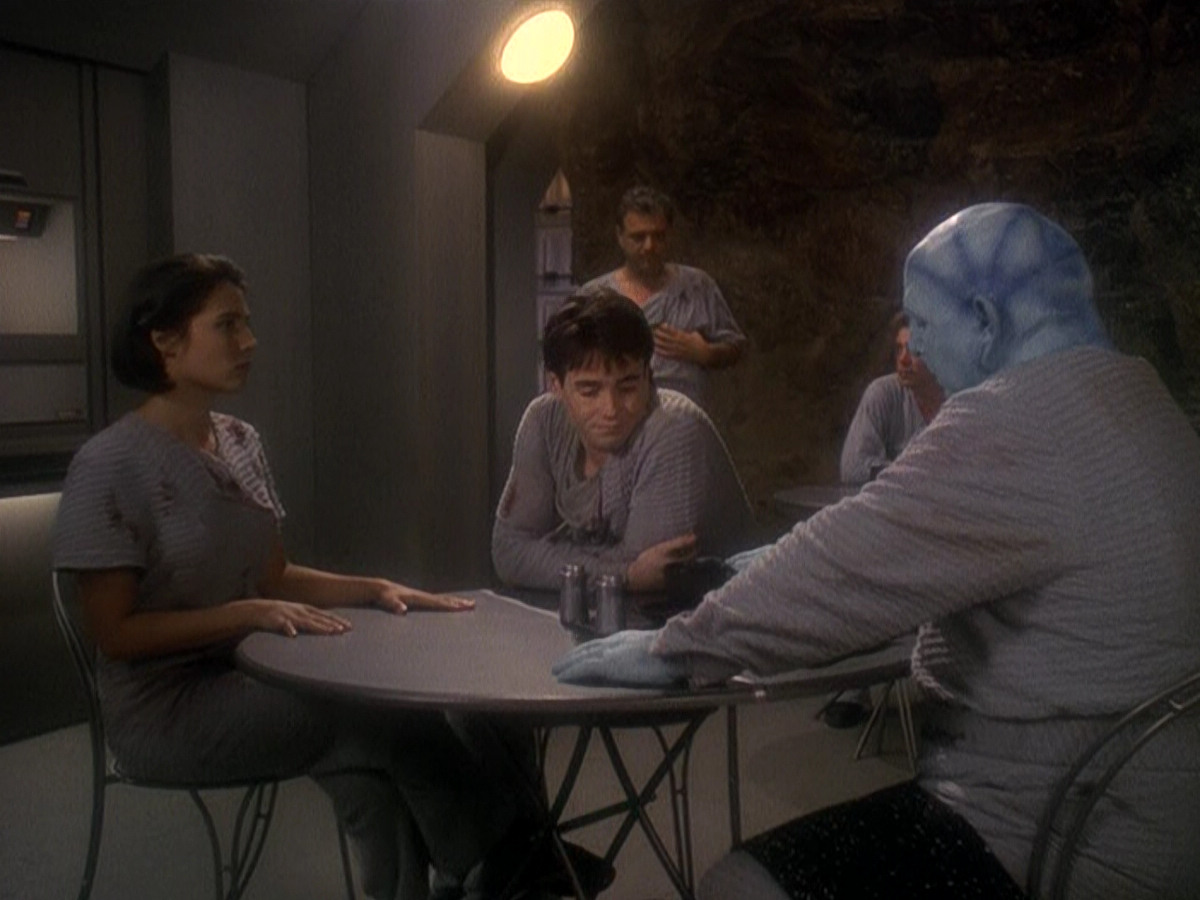 extant_StarTrek_DS9_5x04-NorTheBattleToTheStrong_03165.jpg