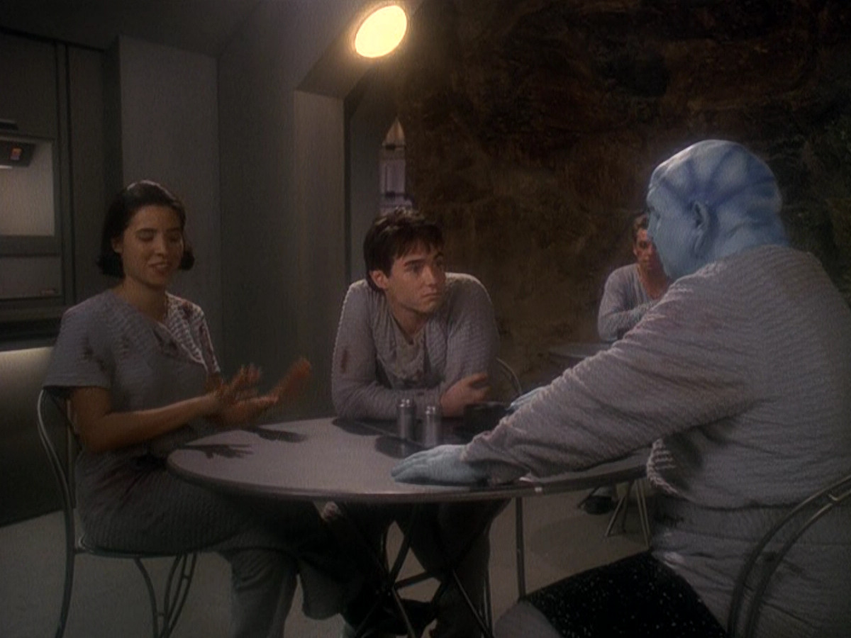 extant_StarTrek_DS9_5x04-NorTheBattleToTheStrong_03171.jpg