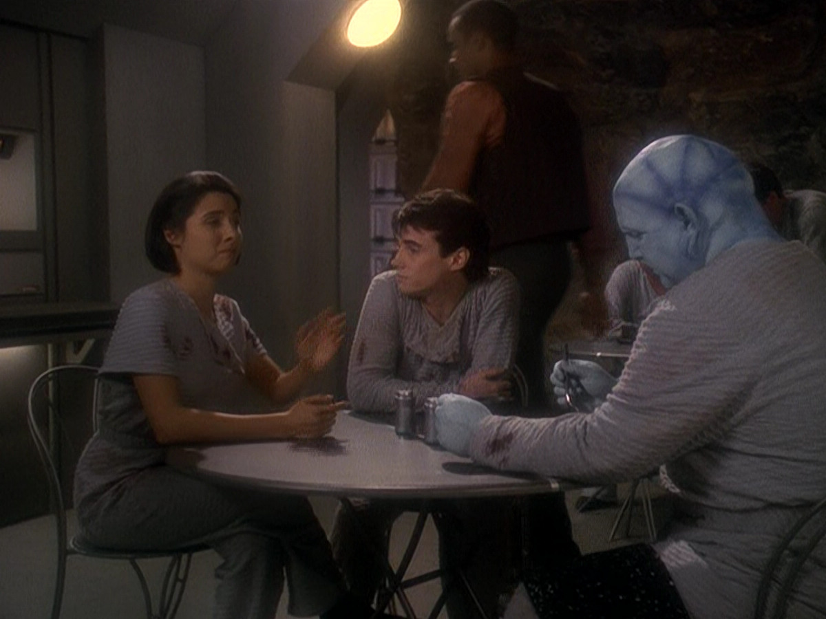 extant_StarTrek_DS9_5x04-NorTheBattleToTheStrong_03189.jpg