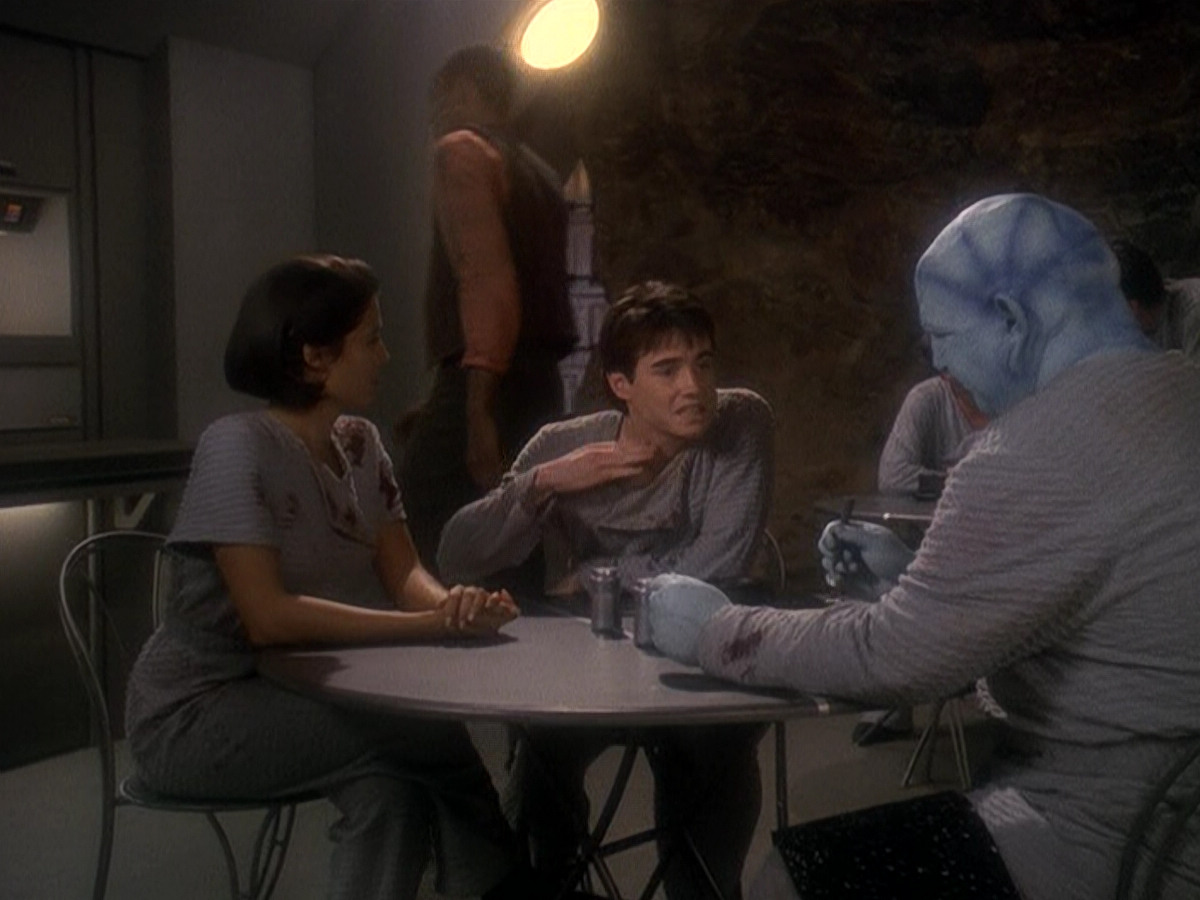 extant_StarTrek_DS9_5x04-NorTheBattleToTheStrong_03190.jpg