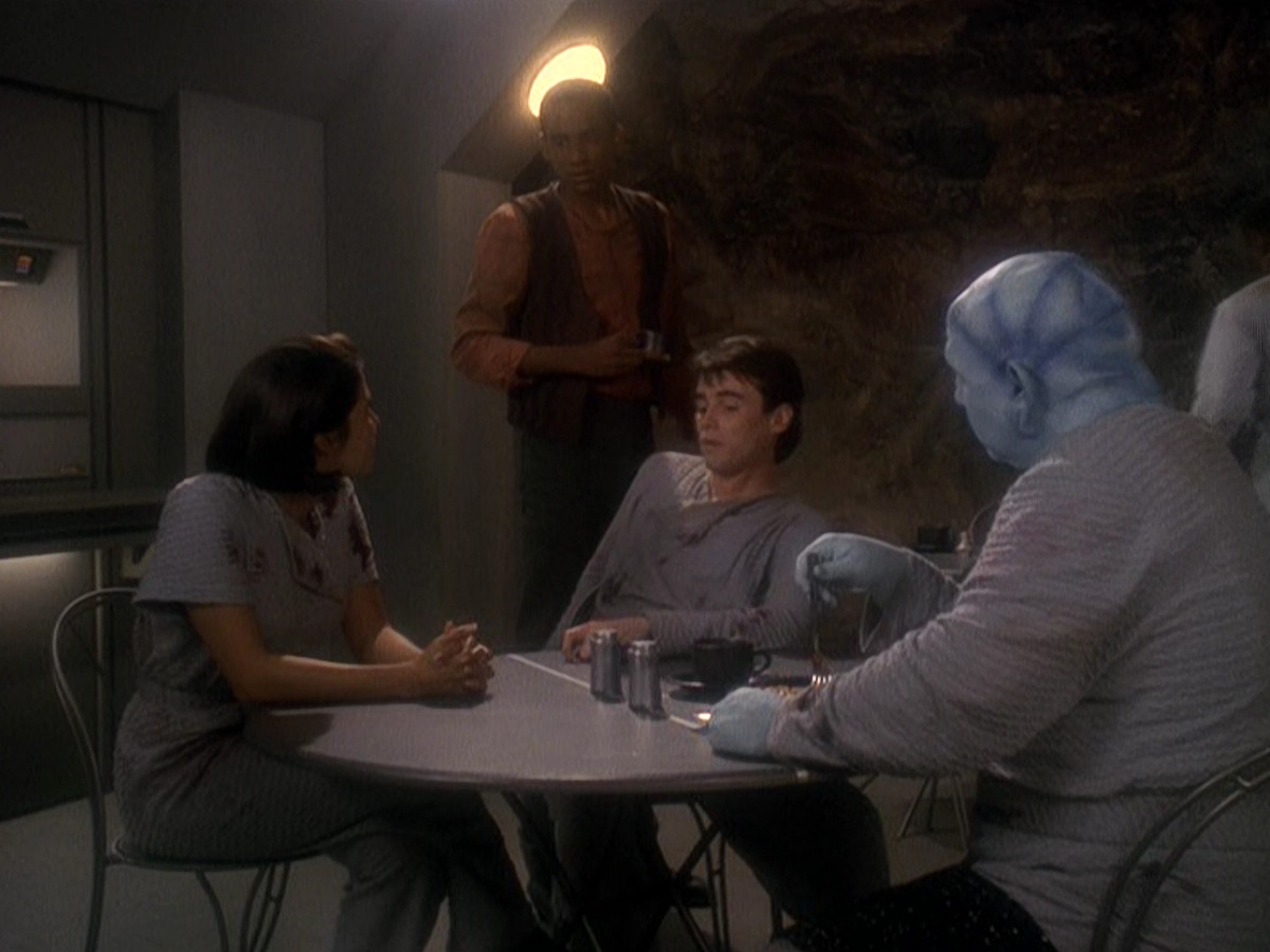 extant_StarTrek_DS9_5x04-NorTheBattleToTheStrong_03214.jpg