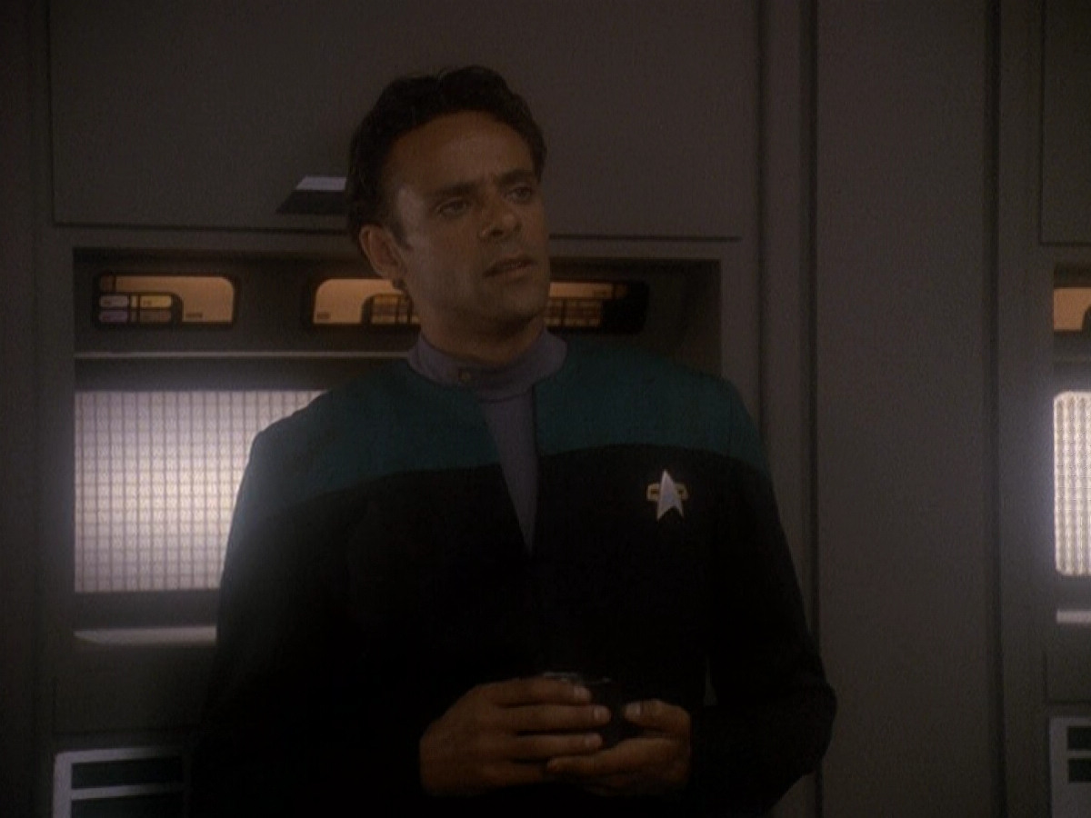 extant_StarTrek_DS9_5x04-NorTheBattleToTheStrong_03222.jpg