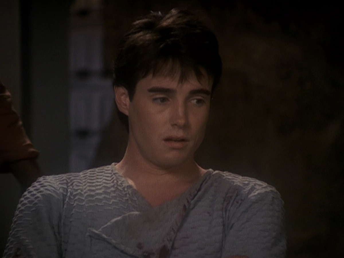 extant_StarTrek_DS9_5x04-NorTheBattleToTheStrong_03233.jpg