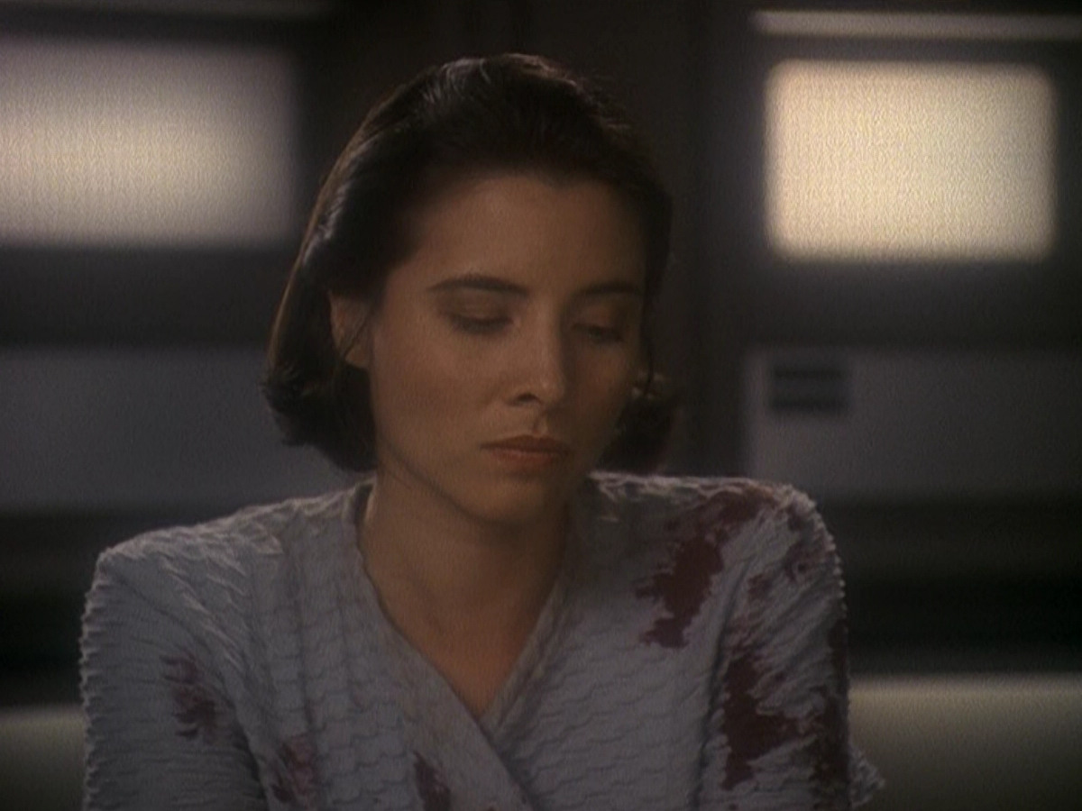 extant_StarTrek_DS9_5x04-NorTheBattleToTheStrong_03235.jpg