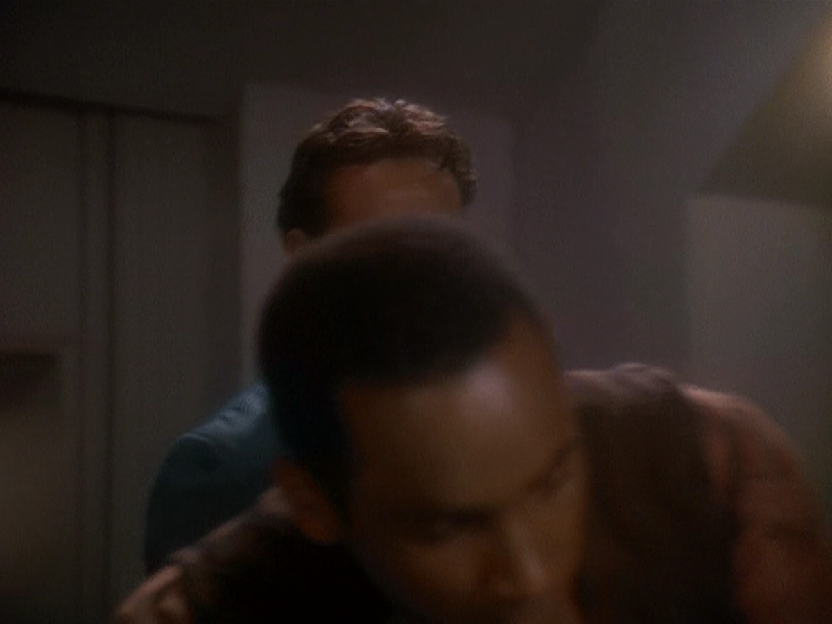 extant_StarTrek_DS9_5x04-NorTheBattleToTheStrong_03252.jpg