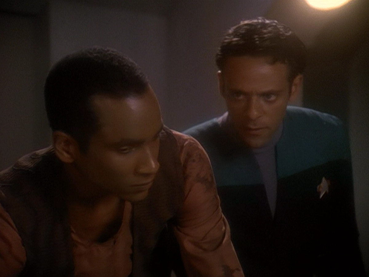extant_StarTrek_DS9_5x04-NorTheBattleToTheStrong_03257.jpg