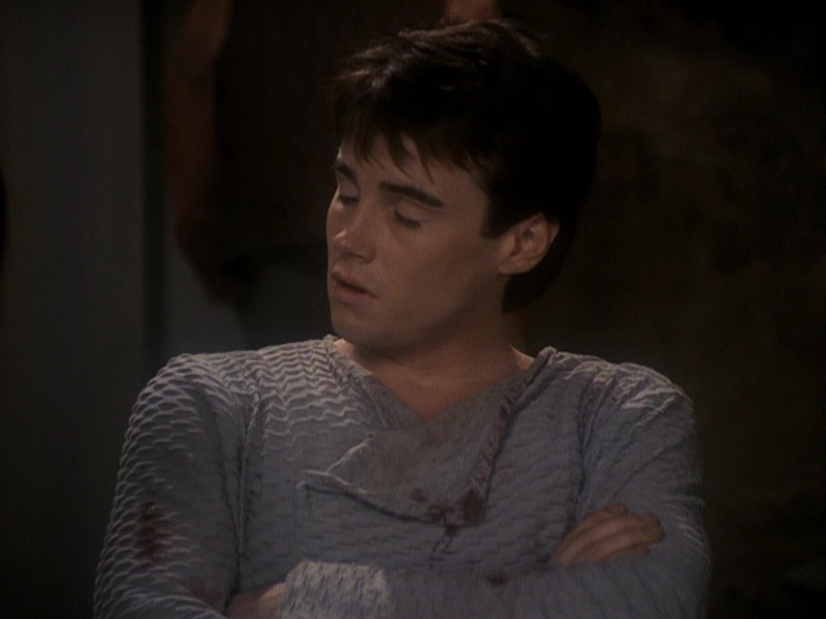 extant_StarTrek_DS9_5x04-NorTheBattleToTheStrong_03264.jpg