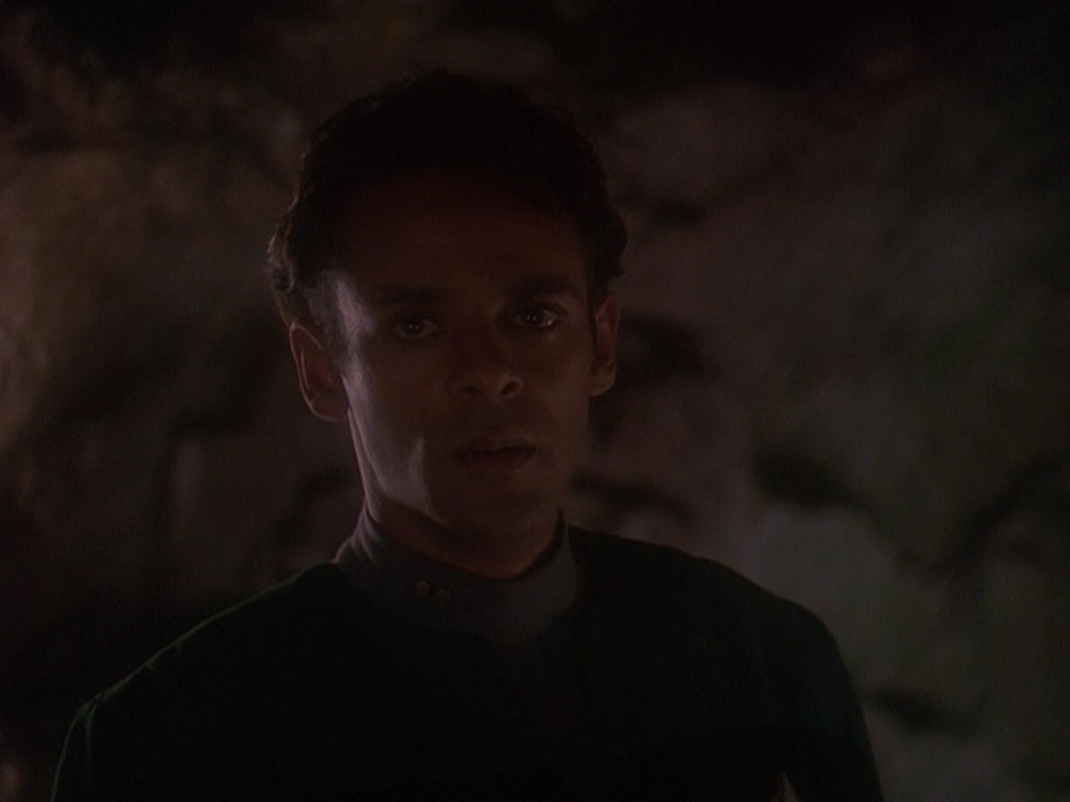 extant_StarTrek_DS9_5x04-NorTheBattleToTheStrong_03291.jpg