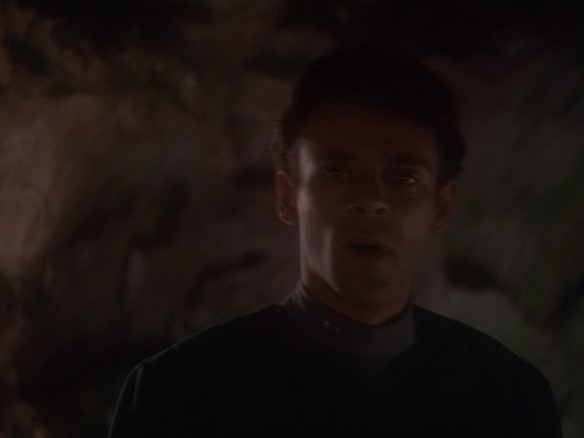 extant_StarTrek_DS9_5x04-NorTheBattleToTheStrong_03301.jpg