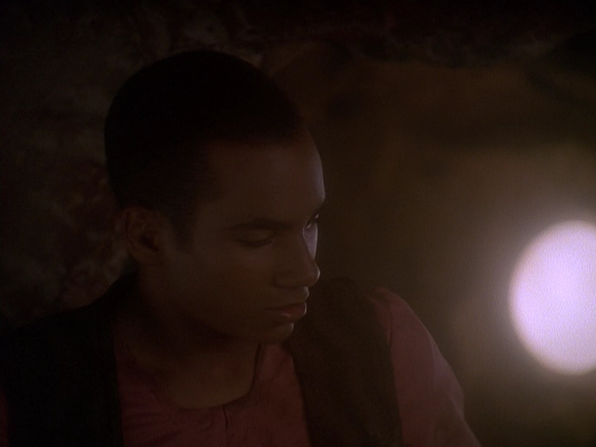 extant_StarTrek_DS9_5x04-NorTheBattleToTheStrong_03313.jpg