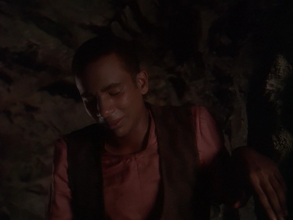extant_StarTrek_DS9_5x04-NorTheBattleToTheStrong_03346.jpg