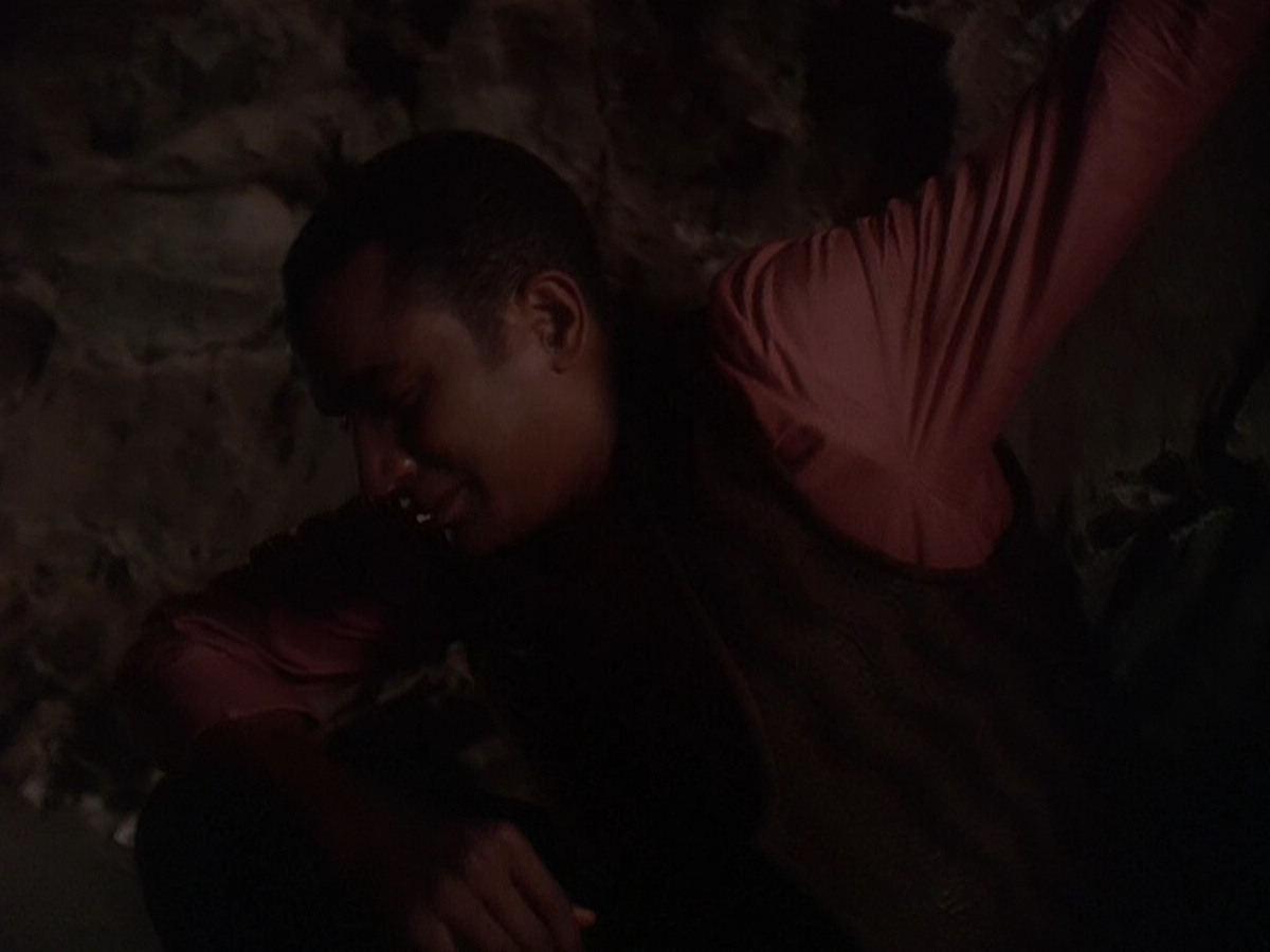 extant_StarTrek_DS9_5x04-NorTheBattleToTheStrong_03352.jpg