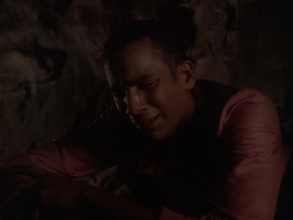 extant_StarTrek_DS9_5x04-NorTheBattleToTheStrong_03363.jpg