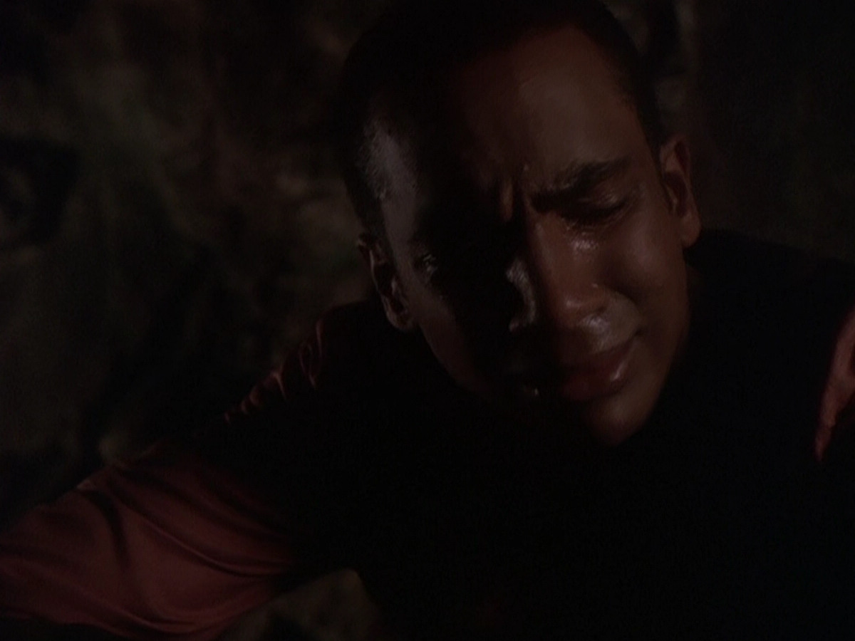 extant_StarTrek_DS9_5x04-NorTheBattleToTheStrong_03373.jpg