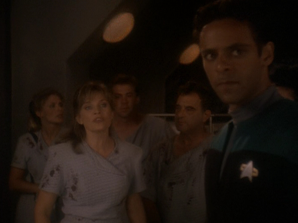 extant_StarTrek_DS9_5x04-NorTheBattleToTheStrong_03420.jpg